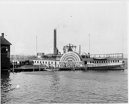 Side-wheeler Steamboat Mt. Washington - sm